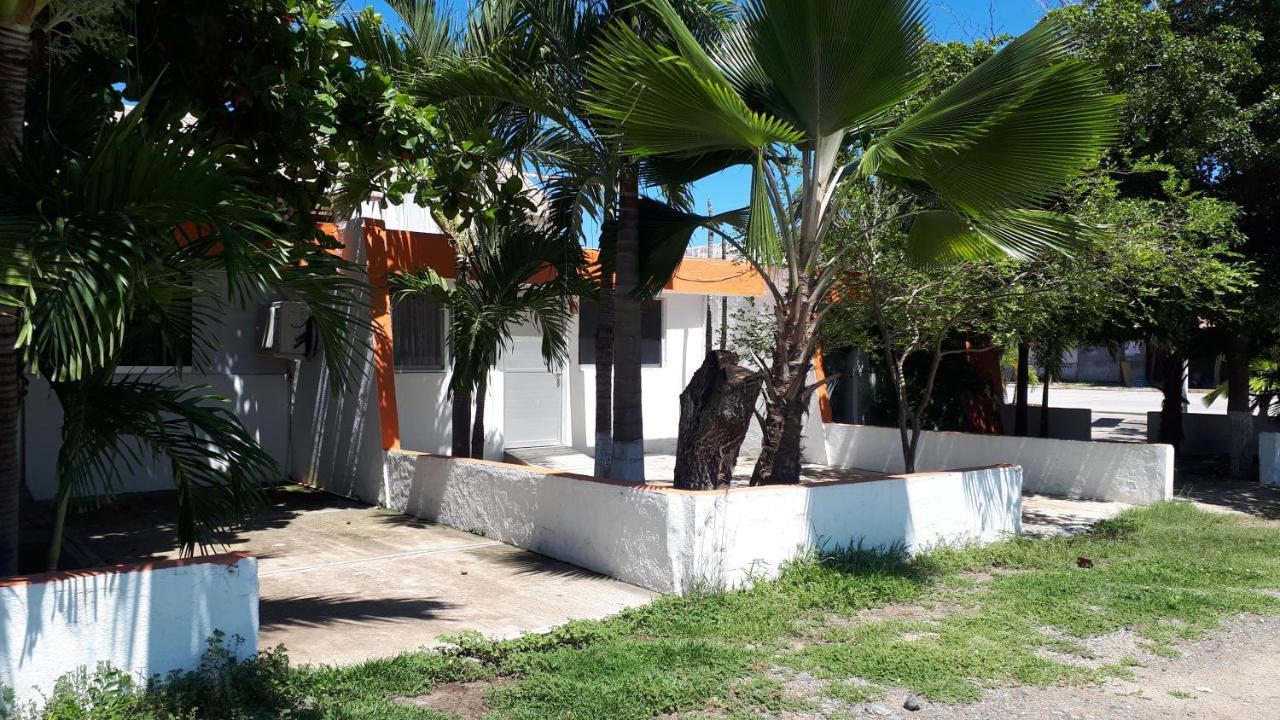 Bungalows Delfin Hotel Playa Azul Luaran gambar